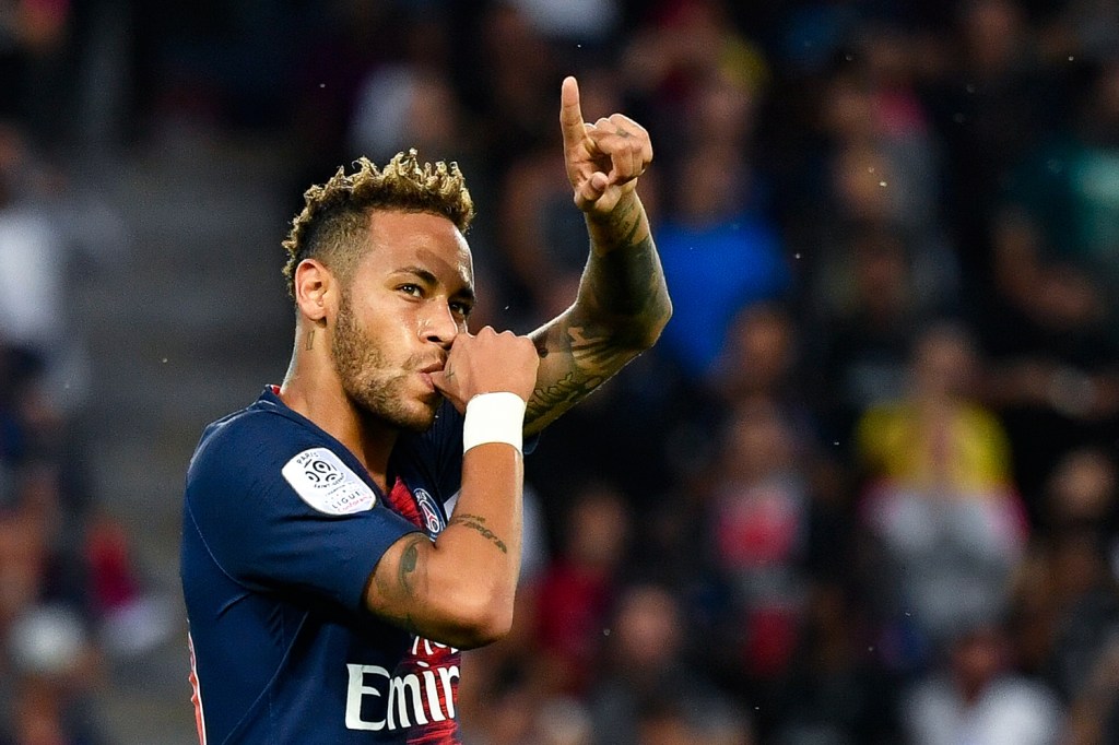 Após seis anos no PSG, com títulos, gols, contusões e polêmicas, o craque Neymar está a caminho do futebol árabe -