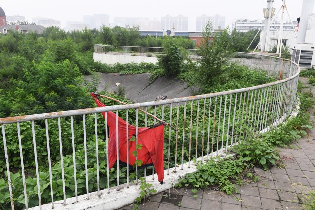 Arena utilizada para as provas de BMX dos Jogos Olímpicos de Pequim, em 2008, está abandonada - 18/07/2018