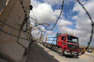 Israel reabre passagem da fronteira comercial com Gaza