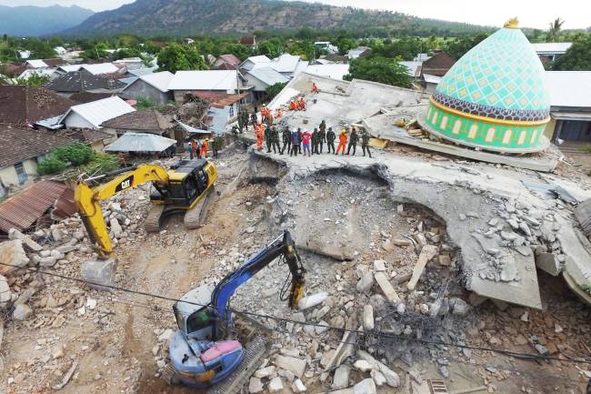 Terremoto atinge ilha de Lombok, na Indonésia Terremoto atinge ilha de Lombok, na Indonésia