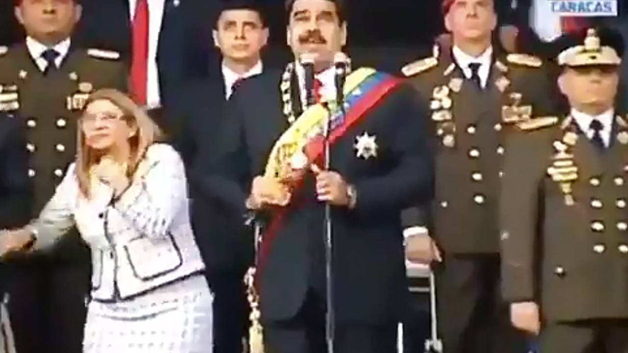 O ataque dos drones: apesar de piques dramáticos, o grotesco não tem fim à vista na Venezuela