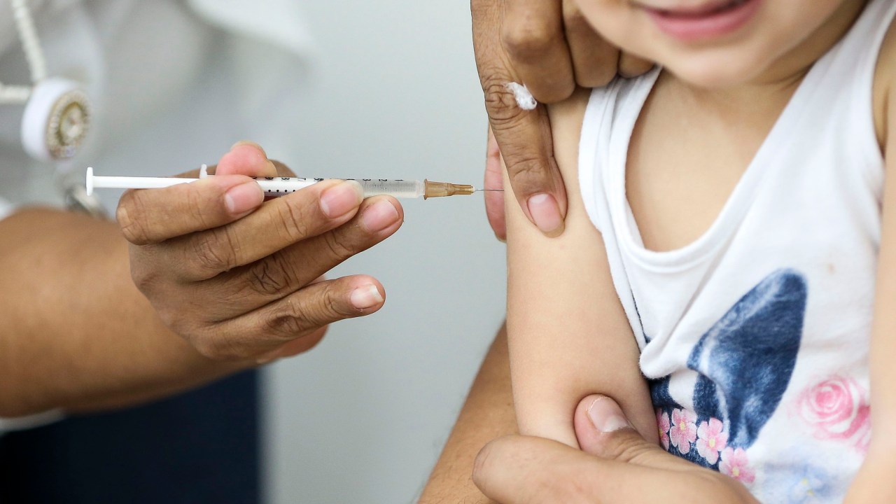 vacinação contra o sarampo