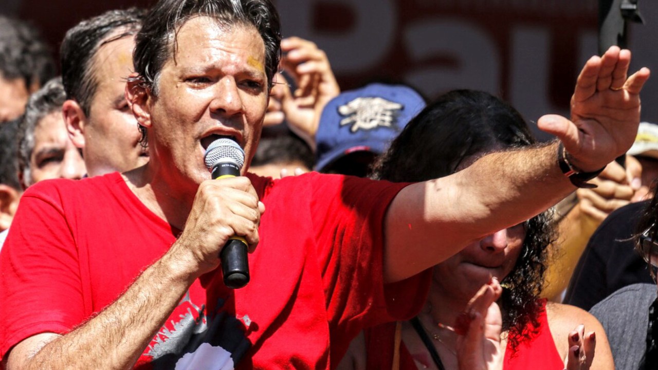 Fernando Haddad faz campanha em Recife