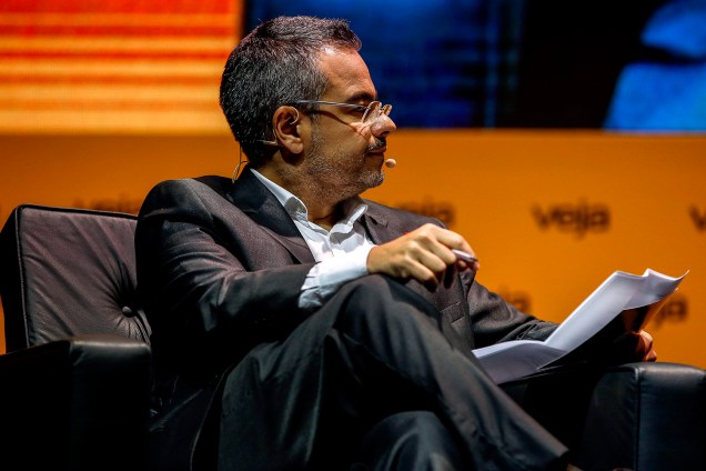 Mauricio Lima, redator-chefe de VEJA, entrevista o candidato João Amoêdo (Novo)