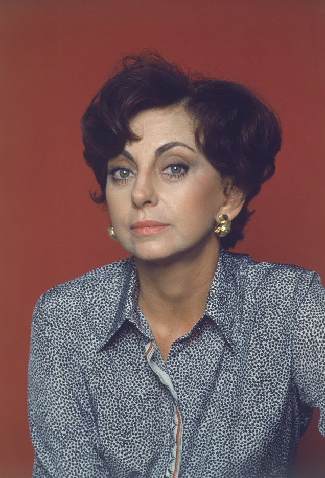 Retrato da atriz Beatriz Segall feito na década de 1970