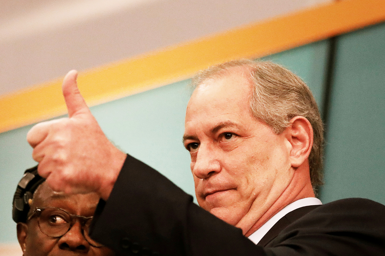 Ciro Gomes Bolsonaro n o amea a a democracia VEJA