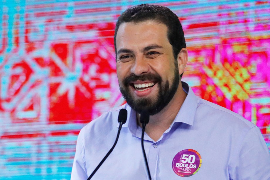 Guilherme Boulos (PSOL), candidato à Presidência da República, participa de debate realizado pela TV Record, em São Paulo (SP) - 30/09/2018