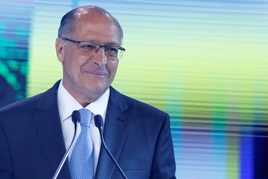 Geraldo Alckmin (PSDB), candidato à Presidência da República, participa de debate realizado pela TV Record, em São Paulo (SP) - 30/09/2018