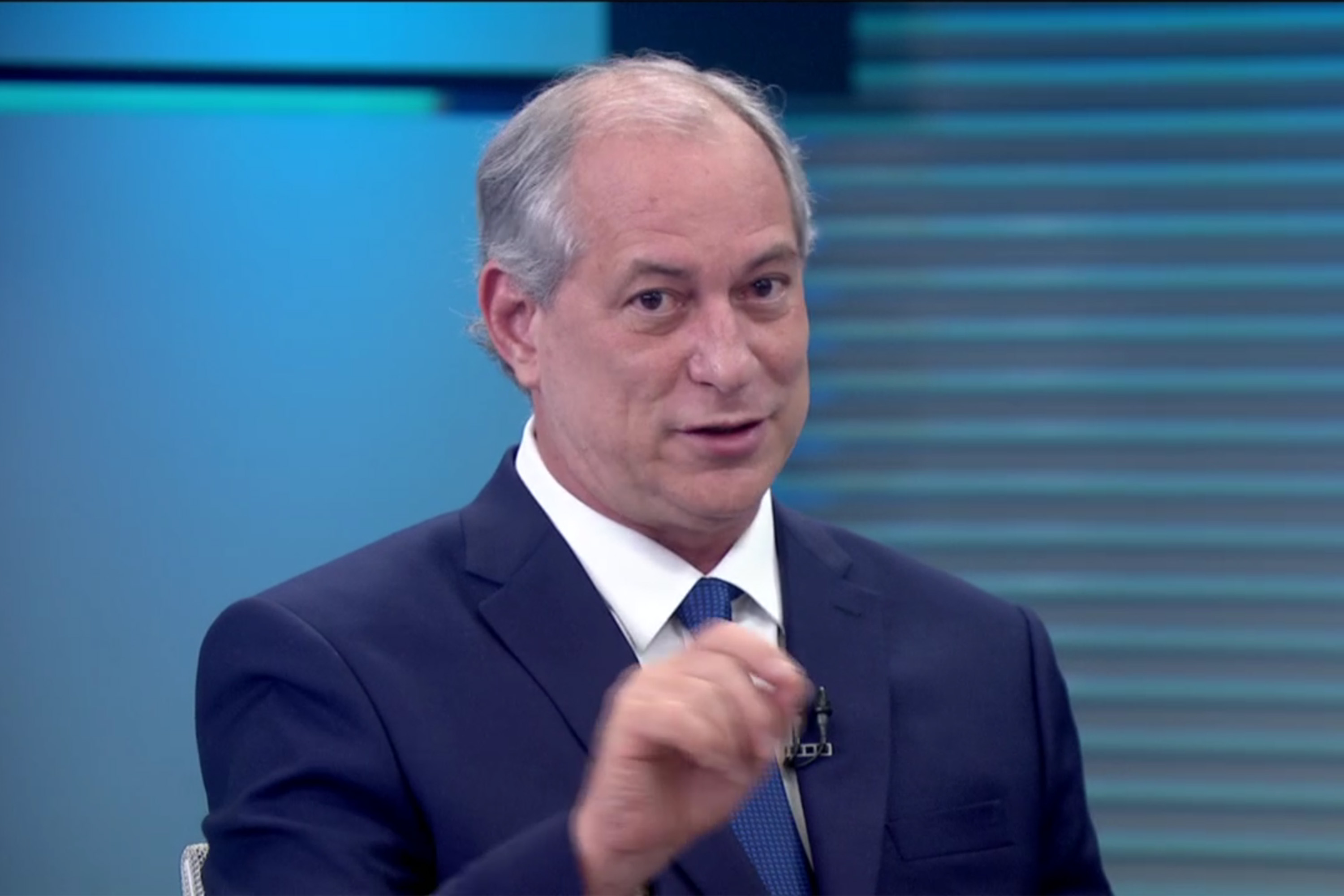 Ciro promete vetar venda da Embraer e colocar BC para gerar