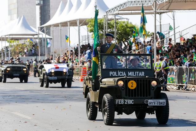 Carro da Força Expedicionária Brasileira participa de um dos desfiles de comemoração do dia 7 de setembro, na Explanada dos Ministérios, em Brasília - 07/09/2018