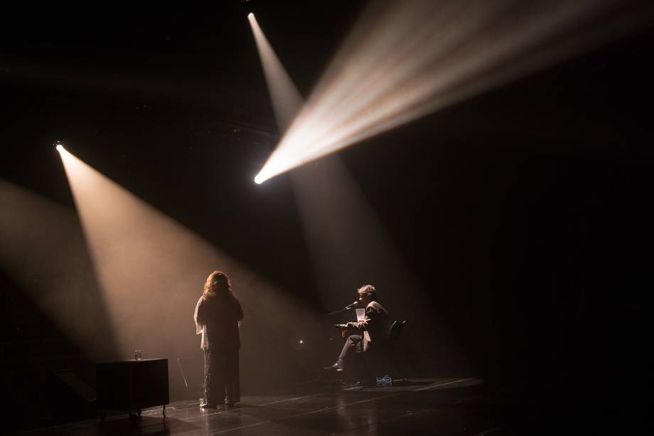A cantora Ângela Maria no palco do Sesc Santana em São Paulo - 28/07/2016