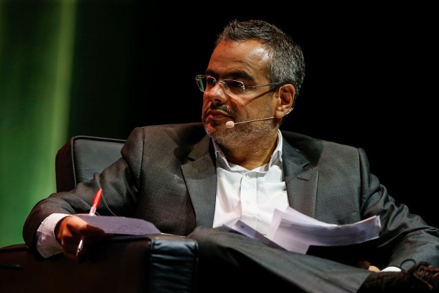 Mauricio Lima, redator-chefe de VEJA, entrevista o candidato Henrique Meirelles (MDB)