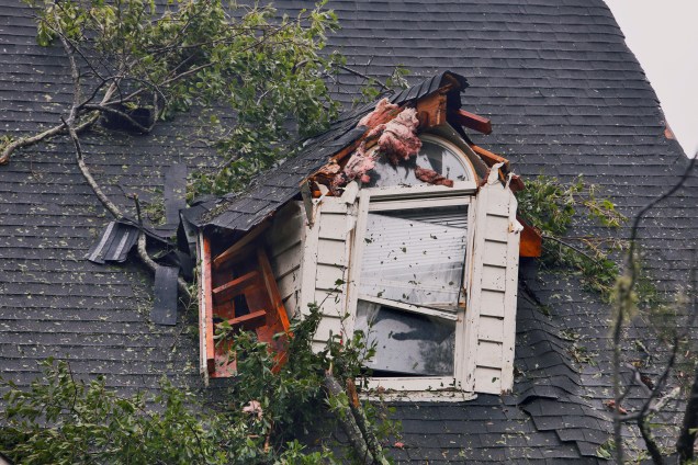 Casa fica destruída após passagem do Furacão Florence em Winnabow, na Carolina do Norte - 15/09/2018