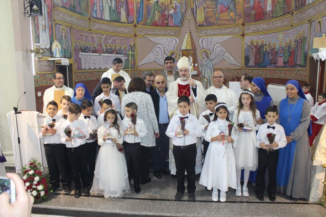 Primeira comunhão em Gaza: de 4.000 a 1.100 fieis católicos em 14 anos. 