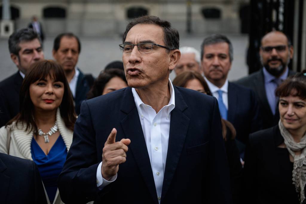 Ex-presidente peruano Martín Vizcarra é condenado a 14 anos de prisão por corrupção