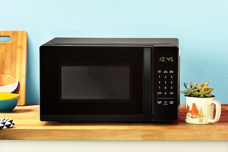 Microondas ou micro-ondas? Entenda a regra que pegou todos de surpresa