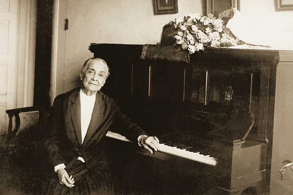 Chiquinha Gonzaga, pianista e compositora - 01/01/1932