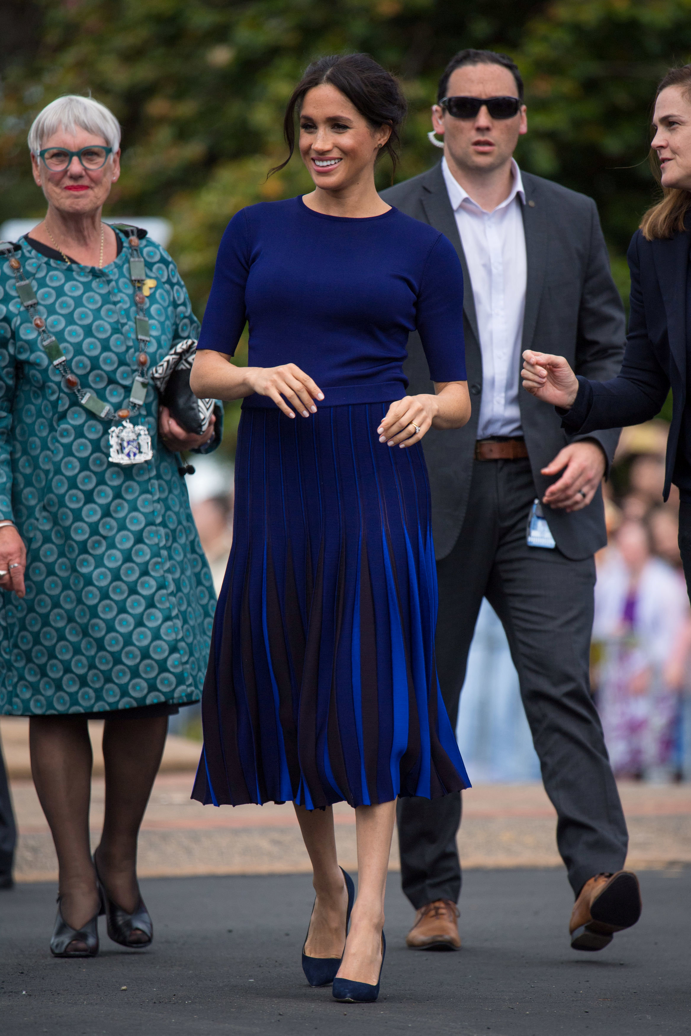 Roupas usadas por Meghan nas viagens pela Australia e Nova Zelândia