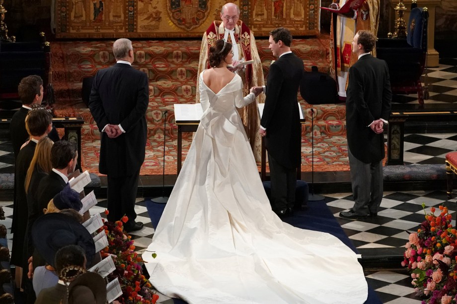 Princesa Eugenie de York se casa com o Sr. Jack Brooksbank na Capela de São Jorge no Castelo de Windsor - 12/10/2018