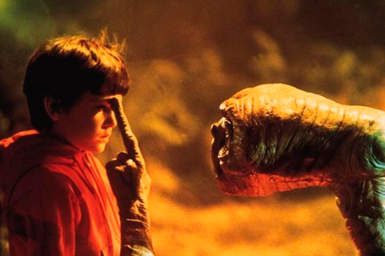 Cena do filme 'E.T.: O Extraterrestre'