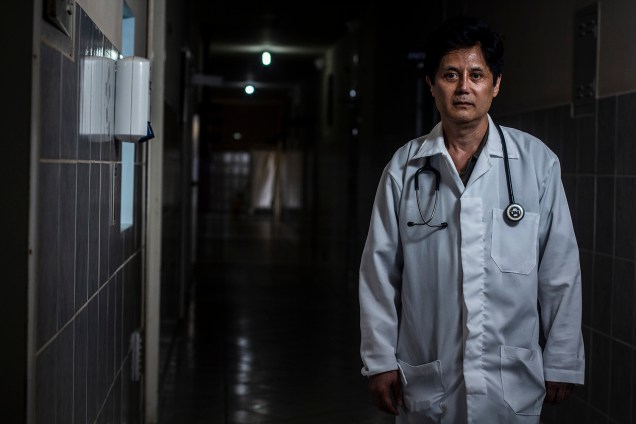 O médico Luiz Kyoshi Yano chegou a viajar até o Hospital Albert Einstein, em São Paulo, onde Bolsonaro estava internado para se tratar da facada: ele não conseguiu ser recebido no quarto, mas assinou o livro de visitas na recepção