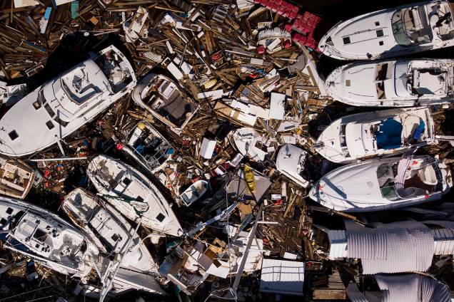 Barcos são destruídos após a passagem do furacão Michael em Panama City, cidade localizada no estado americano da Flórida - 11/10/2018 Barcos são destruídos após a passagem do furacão Michael em Panama City, cidade localizada no estado americano da Flórida - 11/10/2018