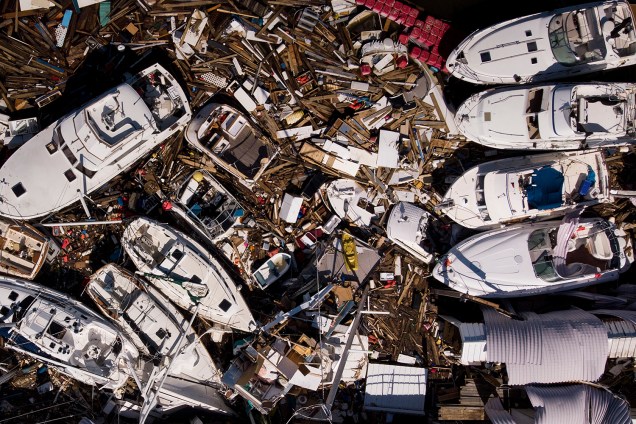 Barcos são destruídos após a passagem do furacão Michael em Panama City, cidade localizada no estado americano da Flórida - 11/10/2018