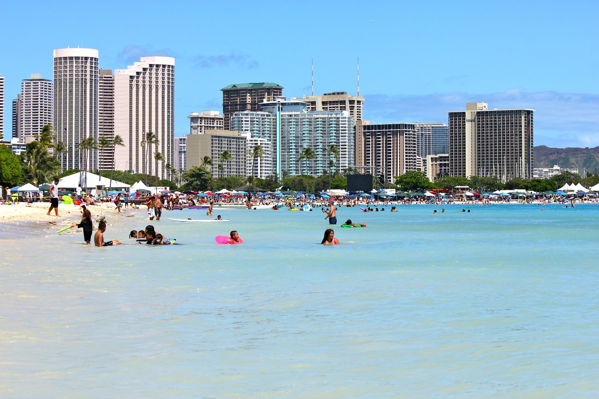 waikiki-2244523_1920
