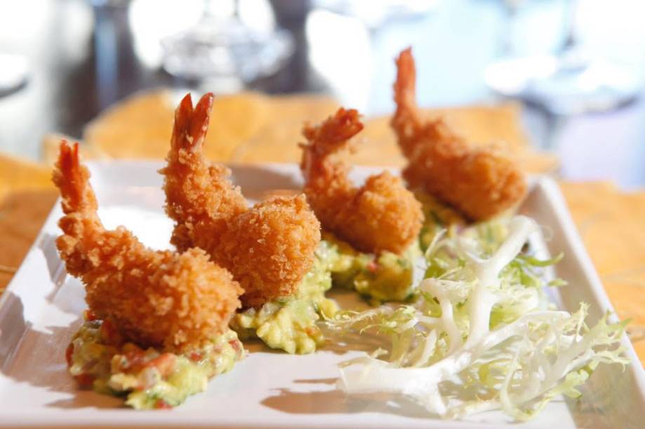 Camarão em crosta com guacamole, entrada do Bistot du Vin para o Menu Veja Comer & Beber Salvador