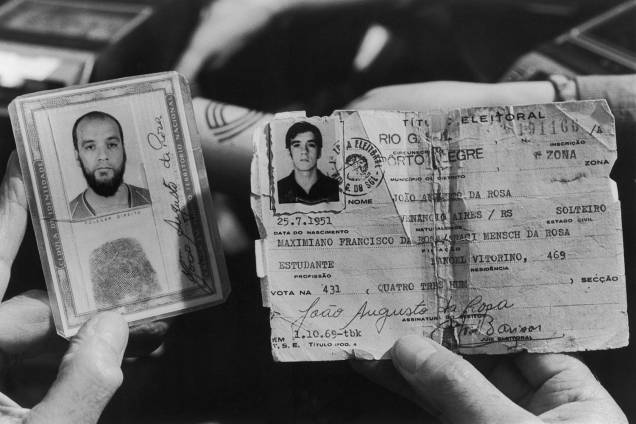 Documentos do inspetor João Augusto da Rosa, conhecido com "Irno", comandante da operação que sequestrou os uruguaios Lilián Celiberti e Universindo Dias - 01/10/1979