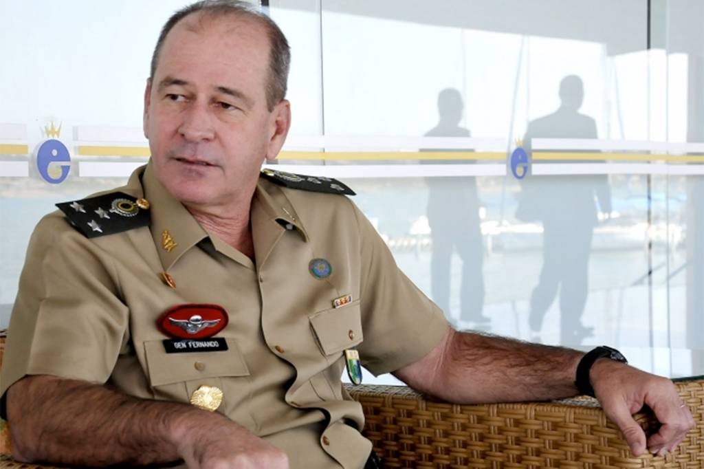 E o ministro da Defesa brasileiro? Também vai pedir desculpas?