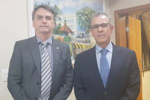 Bolsonaro anuncia ministro de Minas e Energia