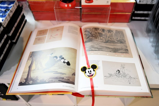 Detalhes da mostra 'Mickey: The True Original Exhibition' que celebra os 90 anos da criação do personagem Mickey Mouse