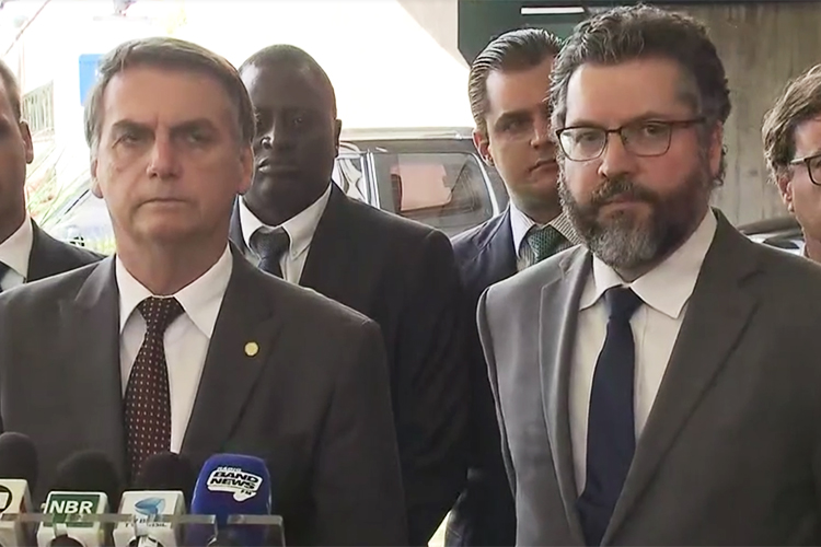 air Bolsonaro anuncia Ernesto Araújo como ministro das Relações Exteriores - 14/11/2018