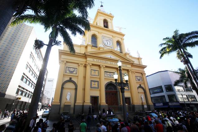Vista geral da Catedral Metropolitana de Campinas (SP), momentos após atirador abrir fogo contra fieis e matar cinco pessoas - 11/12/2018