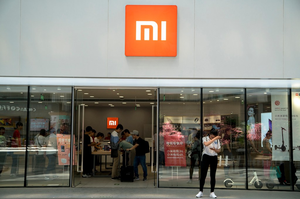 Vista de fachada da loja de celulares Xiaomi, em Pequim, na China