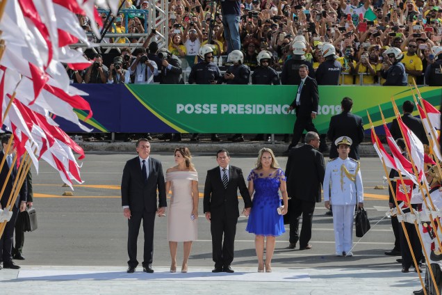Presidente Jair Bolsonaro, sua esposa Michelle Bolsonaro, o vice-presidente Hamilton Mourão e sua esposa Paula Mourão chegam ao palácio do Planalto em Brasília - 01/01/2018