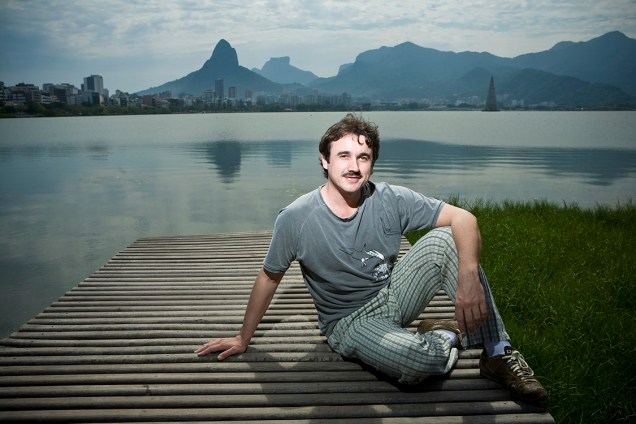 O ator Caio Junqueira na Lagoa Rodrigo de Freitas, Rio de Janeiro - 12/10/2008
