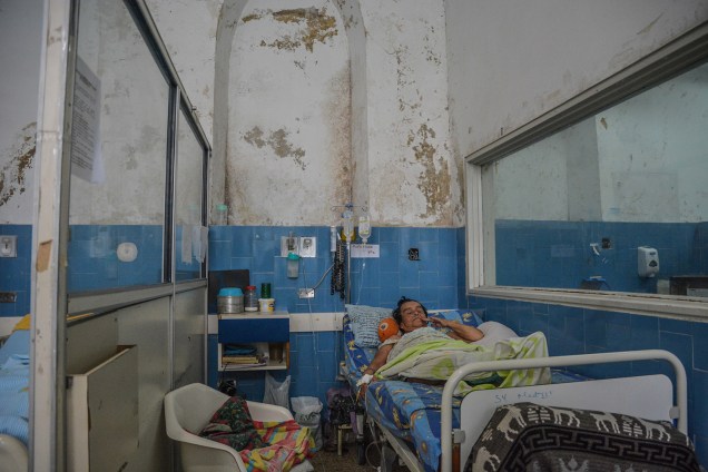 Imagem mostra condição precária dos leitos no Hospital Vargas em Caracas, Venezuela - 10/05/2018