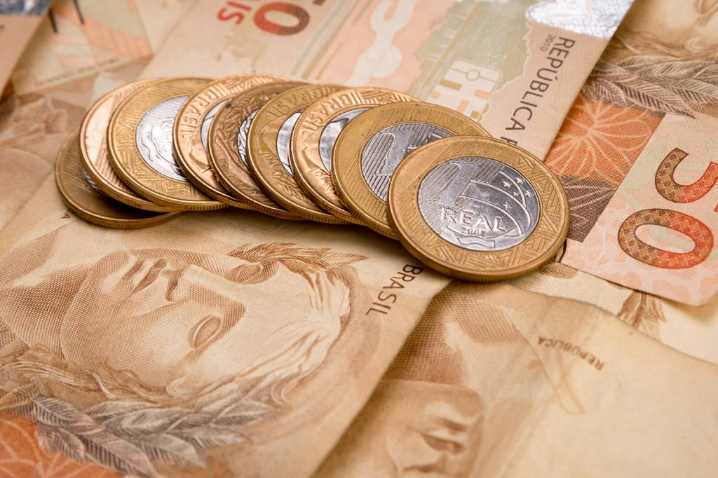 Dívida pública cresce e já ultrapassa limite previsto pelo governo para 2025