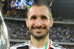 Agente de Chiellini reclama de descaso da Juventus -