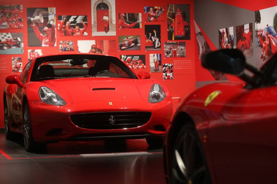 Museu da Ferrari realiza exposição para celebrar os 50 anos de Michael Schumacher em Maranello, na Itália