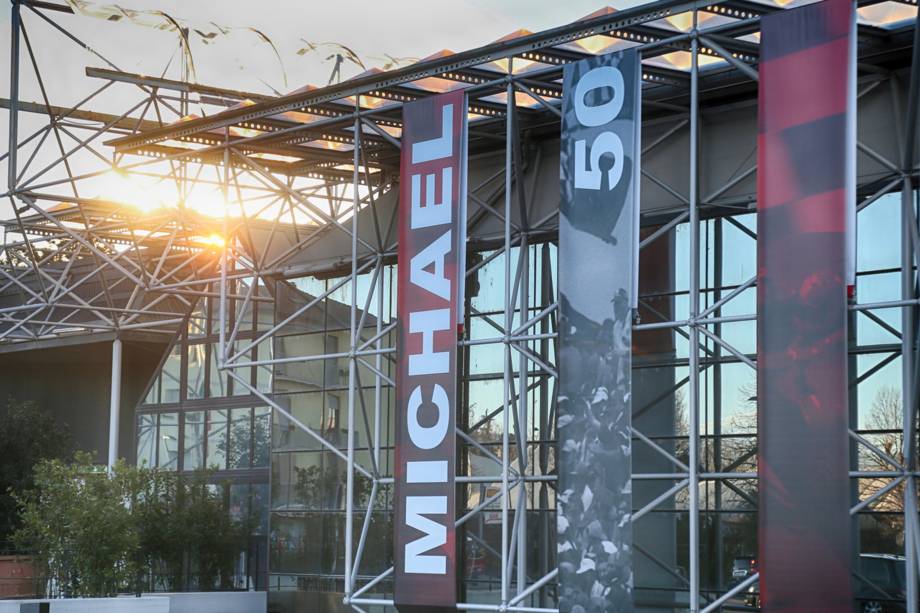Museu da Ferrari realiza exposição para celebrar os 50 anos de Michael Schumacher em Maranello, na Itália