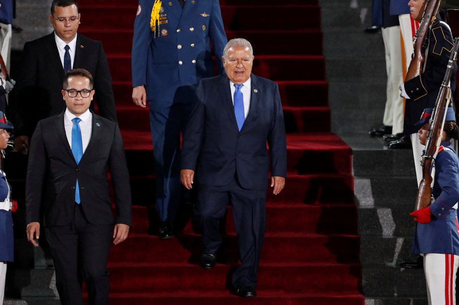 Presidente de El Salvador, Sanchez Ceren, chega na cerimônia de posse de Nicolás Maduro para seu segundo mandato presidencial, na Suprema Corte de Caracas, Venezuela - 10/01/2019