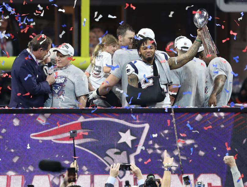 Jogadores celebram a conquista do New England Patriots