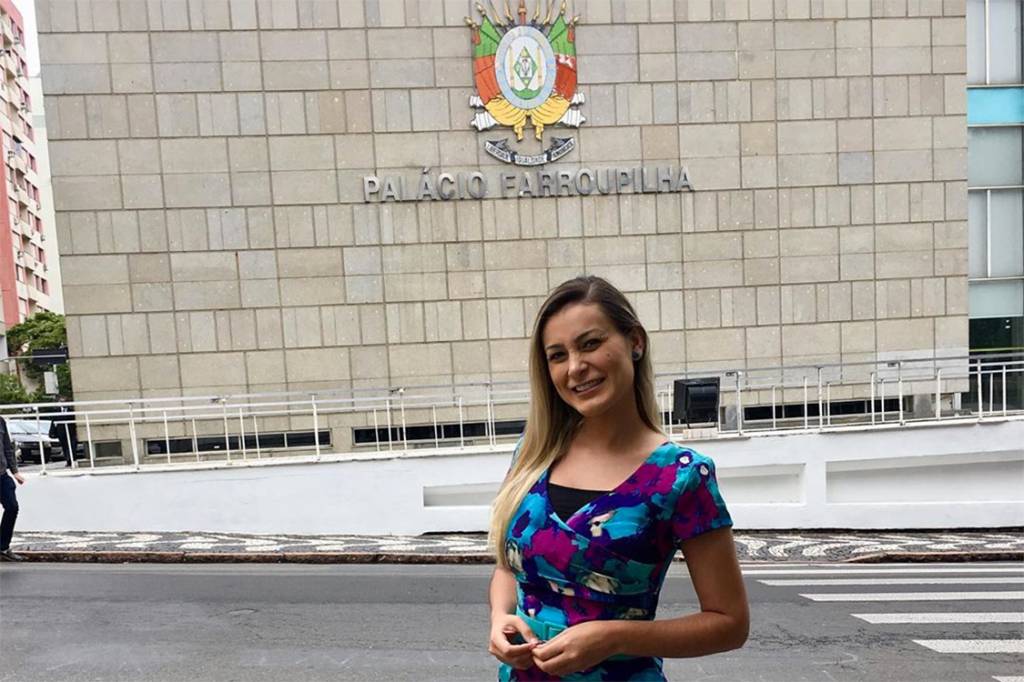 Andressa Urach assume cargo na Assembleia Legislativa do RS