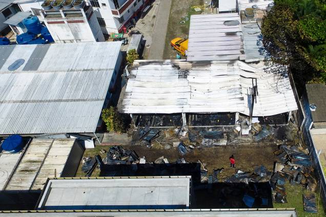 Fotografia aérea mostra o alojamento do CT Ninho do urubu, do Flamengo, após o incêndio - 08/02/2019