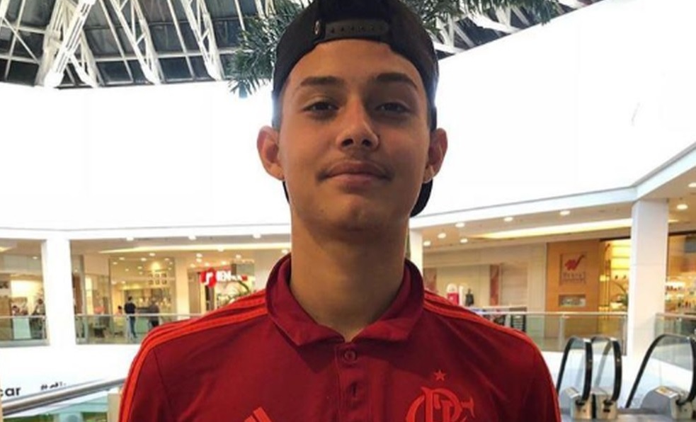 Jovem Cauan, da base do Flamengo, em foto postada em suas redes sociais