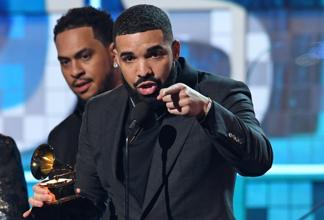 O rapper Drake vence na categoria de 'Melhor música de rap', durante cerimônia de premiação do Grammy, em Los Angeles - 10/02/2019