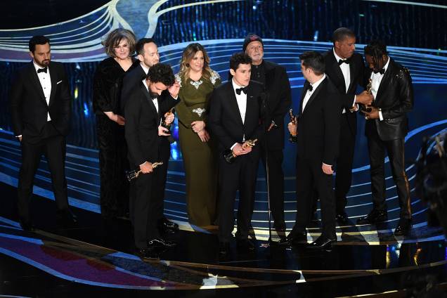 Elenco de 'Homem-Aranha: No Aranhaverso', recebe o Oscar de melhor animação, durante cerimônia de premiação realizada em Los Angeles - 24/02/2019